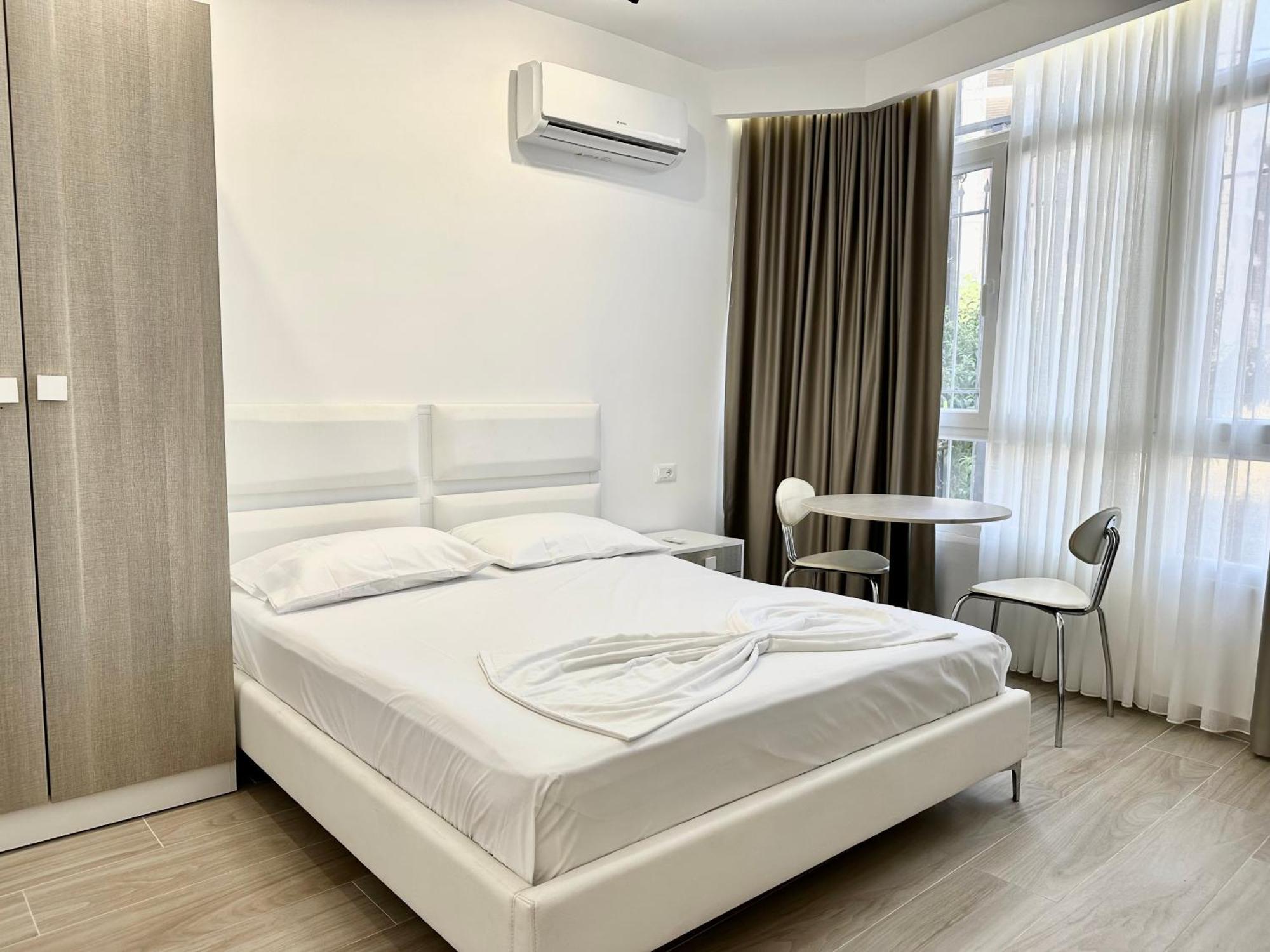 Al Mare Rooms Sarandë Exterior foto