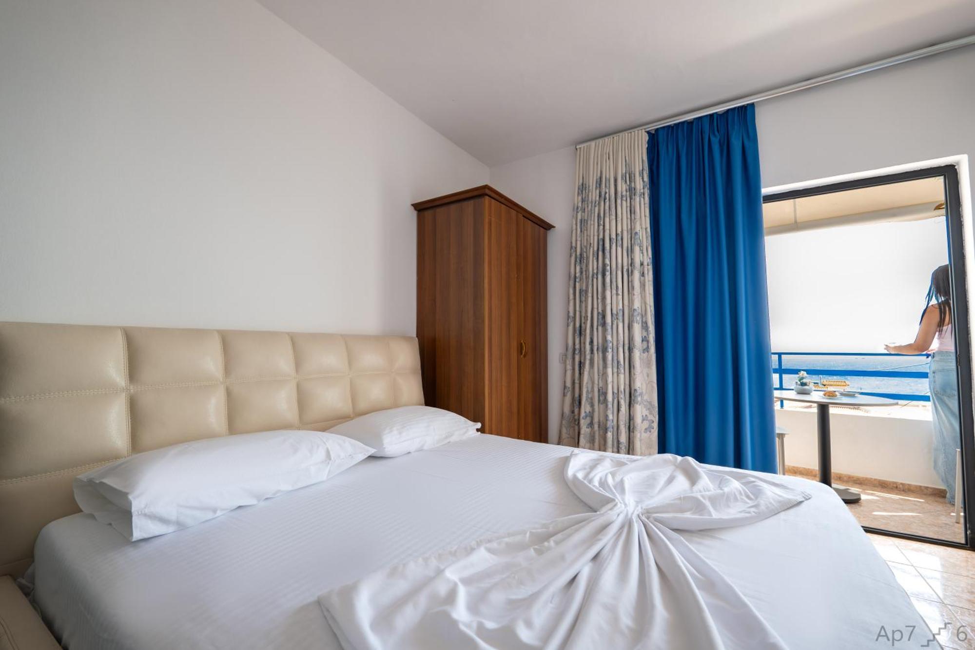 Al Mare Rooms Sarandë Exterior foto